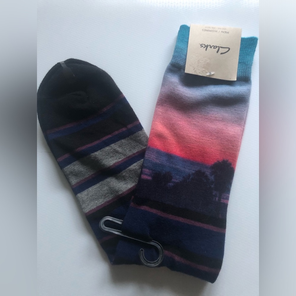 Clarks Multicolor Striped and Sunset Men's Socks 🌅